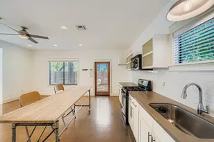 1800 E 14th St, Austin, TX 78702 - Photo 21