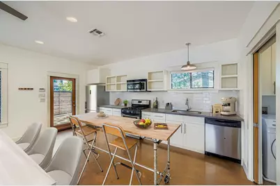 1800 E 14th Street, Austin, TX 78702 - Photo 5
