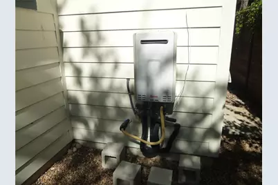 1800 E 14th Street, Austin, TX 78702 - Photo 37
