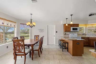 504 N Ave N, Johnson City, TX 78636 - Photo 13