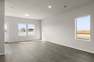 100 Daylily Dr, Elgin, TX 78621 - Photo 13