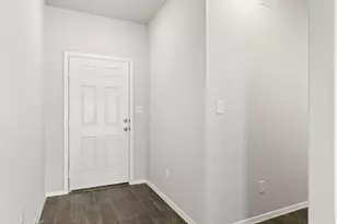 100 Daylily Dr, Elgin, TX 78621 - Photo 5