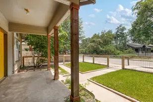2318 Willow St, Austin, TX 78702 - Photo 3