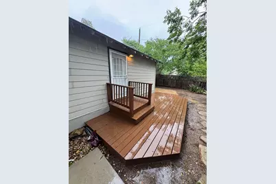 1916 E 10th Street, Austin, TX 78702 - Photo 27