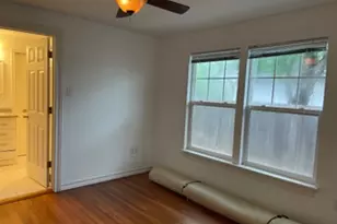 1916 E 10th St, Austin, TX 78702 - Photo 21