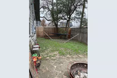 1916 E 10th Street, Austin, TX 78702 - Photo 25
