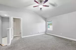 10824 Dinah Dr, Austin, TX 78748 - Photo 15