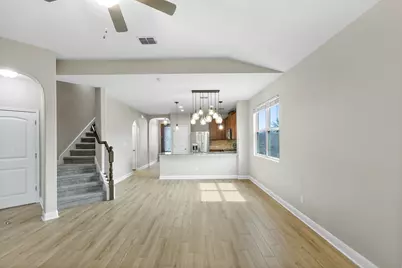 10824 Dinah Drive, Austin, TX 78748 - Photo 7