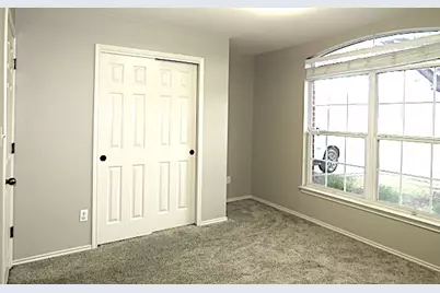 1813 Horse Wagon Drive, Austin, TX 78754 - Photo 5