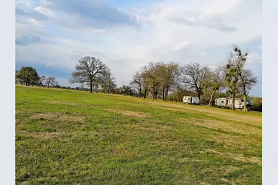 1042 Los Ranchitos Road, Cameron, TX 76520 - Photo 21