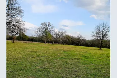1042 Los Ranchitos Road, Cameron, TX 76520 - Photo 17