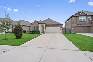 424 Wolf Springs Rd, Georgetown, TX 78628 - Photo 1