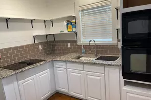 1223 1223 1/2 & 1225 S Austin Ave S, Georgetown, TX 78626 - Photo 33