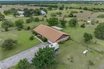 12800 Quarterhorse Drive, Elgin, TX 78621 - Photo 31