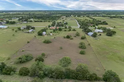 12800 Quarterhorse Drive, Elgin, TX 78621 - Photo 39