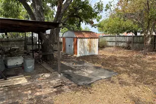 201 S Rio Grande St, Granger, TX 76530 - Photo 3