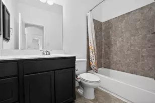 400 Cortona Ln, Georgetown, TX 78628 - Photo 27