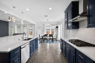 400 Cortona Ln, Georgetown, TX 78628 - Photo 17