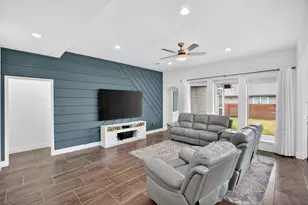 400 Cortona Ln, Georgetown, TX 78628 - Photo 11