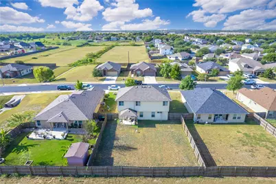 417 Foxglove Drive, Hutto, TX 78634 - Photo 33