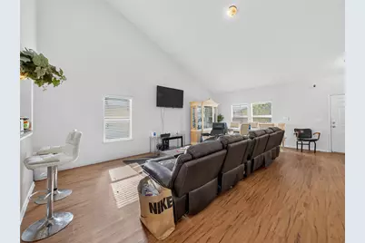 417 Foxglove Drive, Hutto, TX 78634 - Photo 5