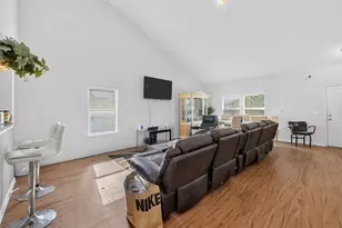 417 Foxglove Dr, Hutto, TX 78634 - Photo 5