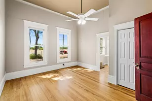 105 Davis Dr, Thorndale, TX 76577 - Photo 17