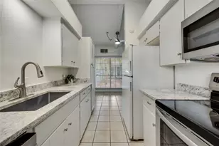 8803 Westover Club Dr, Austin, TX 78759 - Photo 9