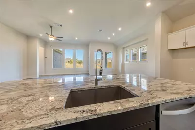 844 Paseo De Castana Way, Leander, TX 78641 - Photo 13