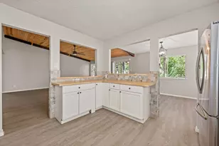 12233 Forsythe Dr, Austin, TX 78759 - Photo 11