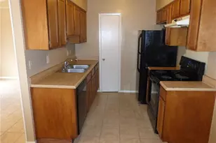 7208 Lilac Ln, Austin, TX 78745 - Photo 3