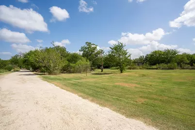 700 W Goforth Road, Buda, TX 78610 - Photo 11