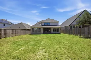 109 Charro Ct, Georgetown, TX 78633 - Photo 35