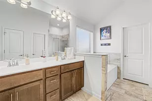 266 Finstown St, Hutto, TX 78634 - Photo 25