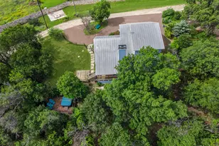 19110 Hornsby Ln, Spicewood, TX 78669 - Photo 5