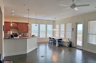591 E Burgundy St, Port O'Connor, TX 77982 - Photo 9