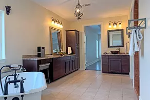 591 E Burgundy St, Port O'Connor, TX 77982 - Photo 29