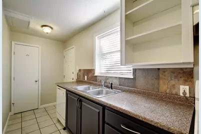 1704 E.M. Franklin Avenue #Unit C, Austin, TX 78721 - Photo 7
