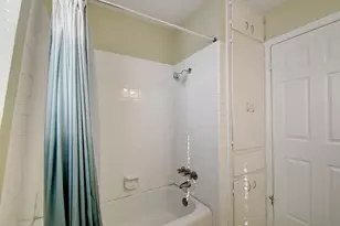 1704 E M. Franklin Ave, Austin, TX 78721 - Photo 13