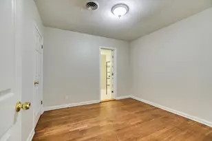 208 Braeswood Rd, Austin, TX 78704 - Photo 11