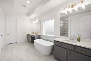 515 Watershield Cv, Georgetown, TX 78633 - Photo 17