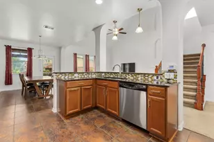 204 Lake Livingston Dr, Georgetown, TX 78628 - Photo 9