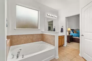 204 Lake Livingston Dr, Georgetown, TX 78628 - Photo 19