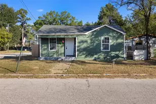 836 W Bell Ave, Rockdale, TX 76567 - Photo 17