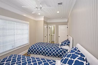 2221 Gruene Rd Road, New Braunfels, TX 78130 - Photo 23