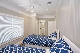 2221 Gruene Rd Rd, New Braunfels, TX 78130 - Photo 23