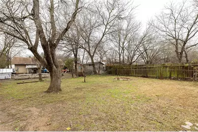 2325 Bendridge Trail, Austin, TX 78744 - Photo 21