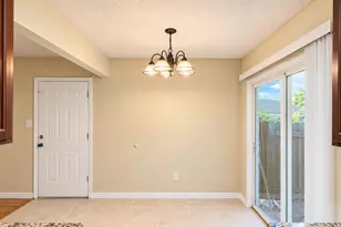7702 Northcrest Blvd, Austin, TX 78752 - Photo 11