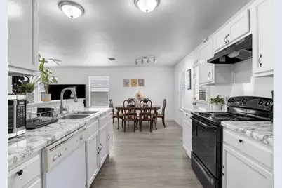 8710 Davis Oaks Trail, Austin, TX 78748 - Photo 9