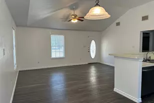 146 Waikakaaua Dr, Bastrop, TX 78602 - Photo 7